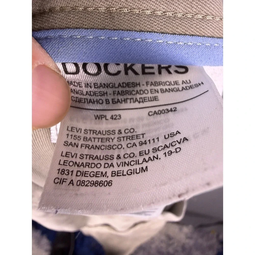 Dockers Khaki Chino Pants Mens 34x30 Tan Straight Leg Flat Front Business Casual